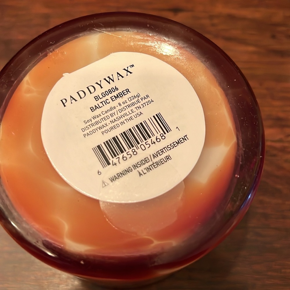 NEW Paddywax Baltic Ember Luxe Candle Handblown Glass 8 oz - Picture 3 of 3